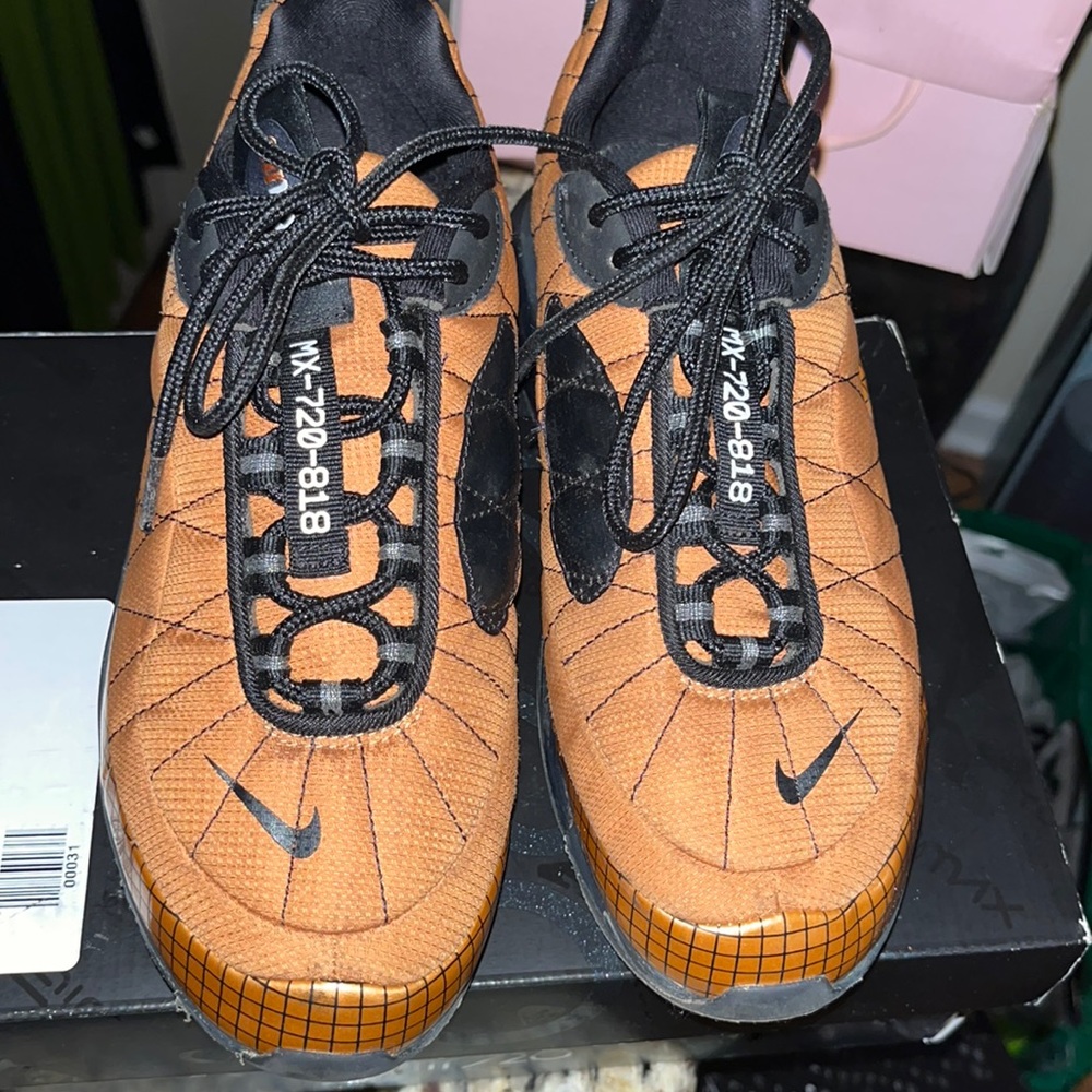 Nike MX-720-818 Size 6y Big Kids